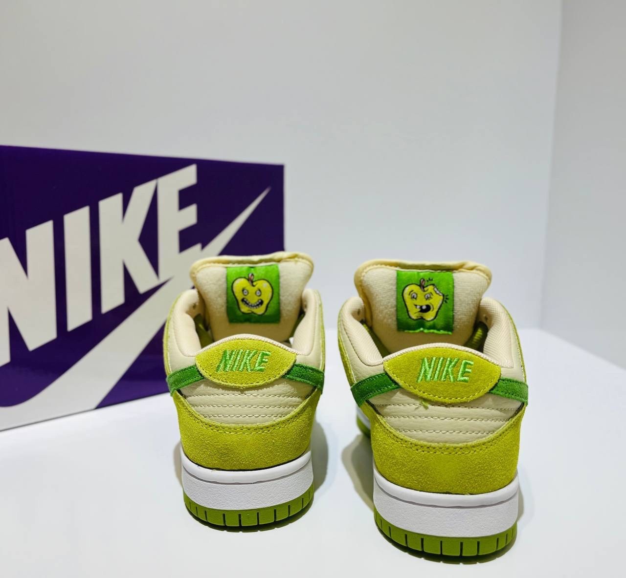 кроссовки nike sb dunk low green apple,nike sb dunk low green apple,nike sb dunk low green apple 2025,nike sb dunk low green,nike sb dunk green apple