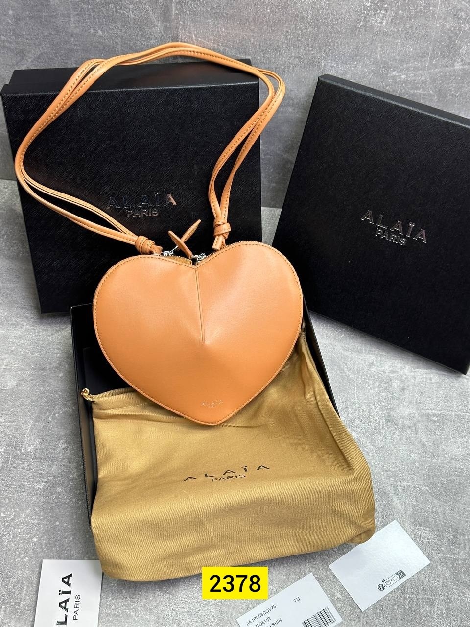 сумочки,сумка женские,сумка,сумка сердце alaia,сумка сердце