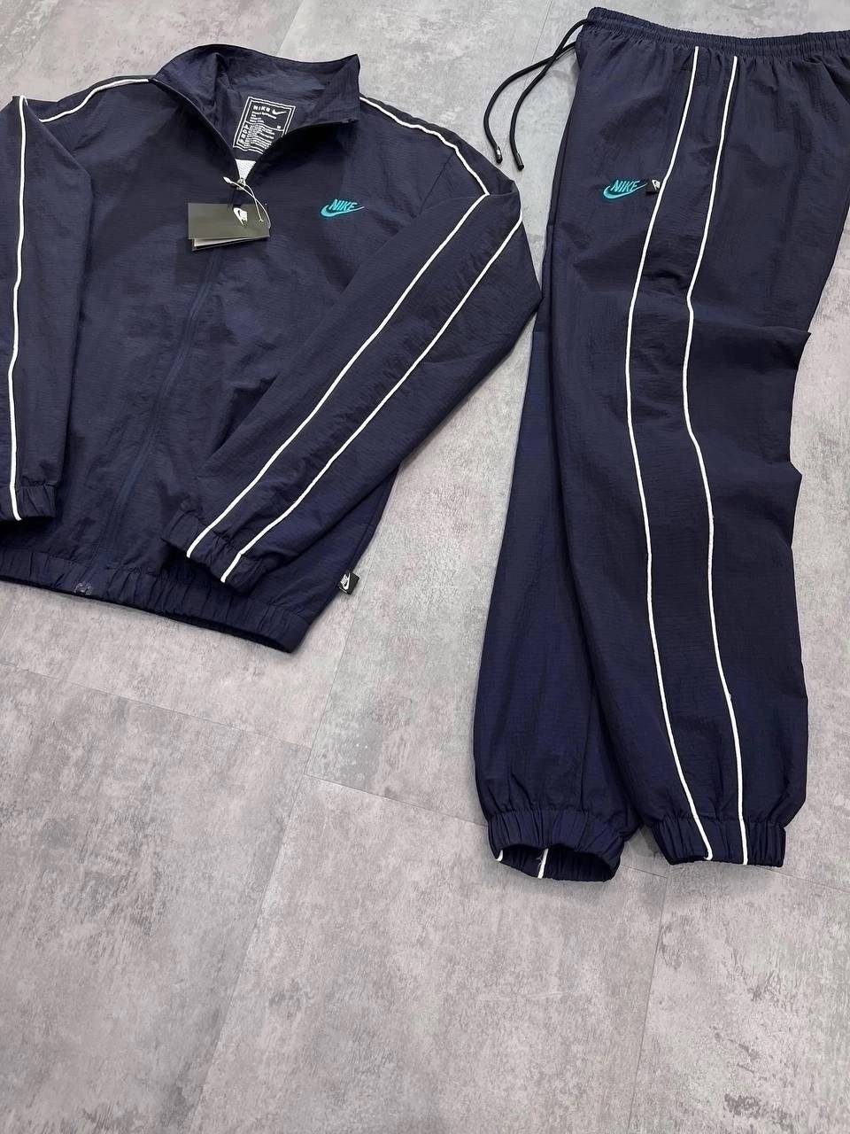 спортивные костюмы nike,спортивные костюм,спортивный костюм мужской nike,мужские спортивные костюмы,костюм nike мужской