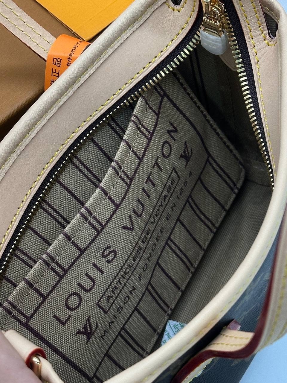 louis vuitton сумка на плечо,louis vuitton женская сумка,сумка луи виттон,сумки модные,сумкa louis vuitton