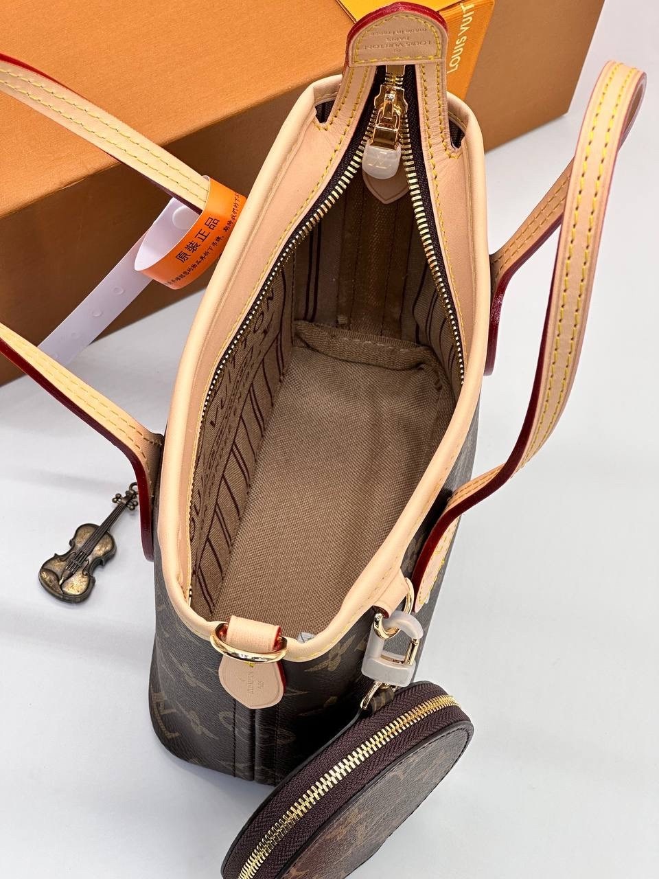 louis vuitton сумка на плечо,louis vuitton женская сумка,сумка луи виттон,сумки модные,сумкa louis vuitton