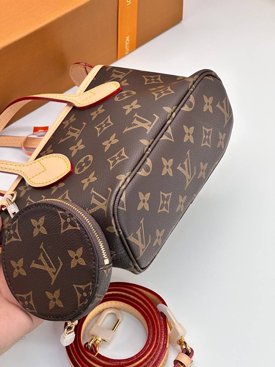 louis vuitton сумка на плечо,louis vuitton женская сумка,сумка луи виттон,сумки модные,сумкa louis vuitton