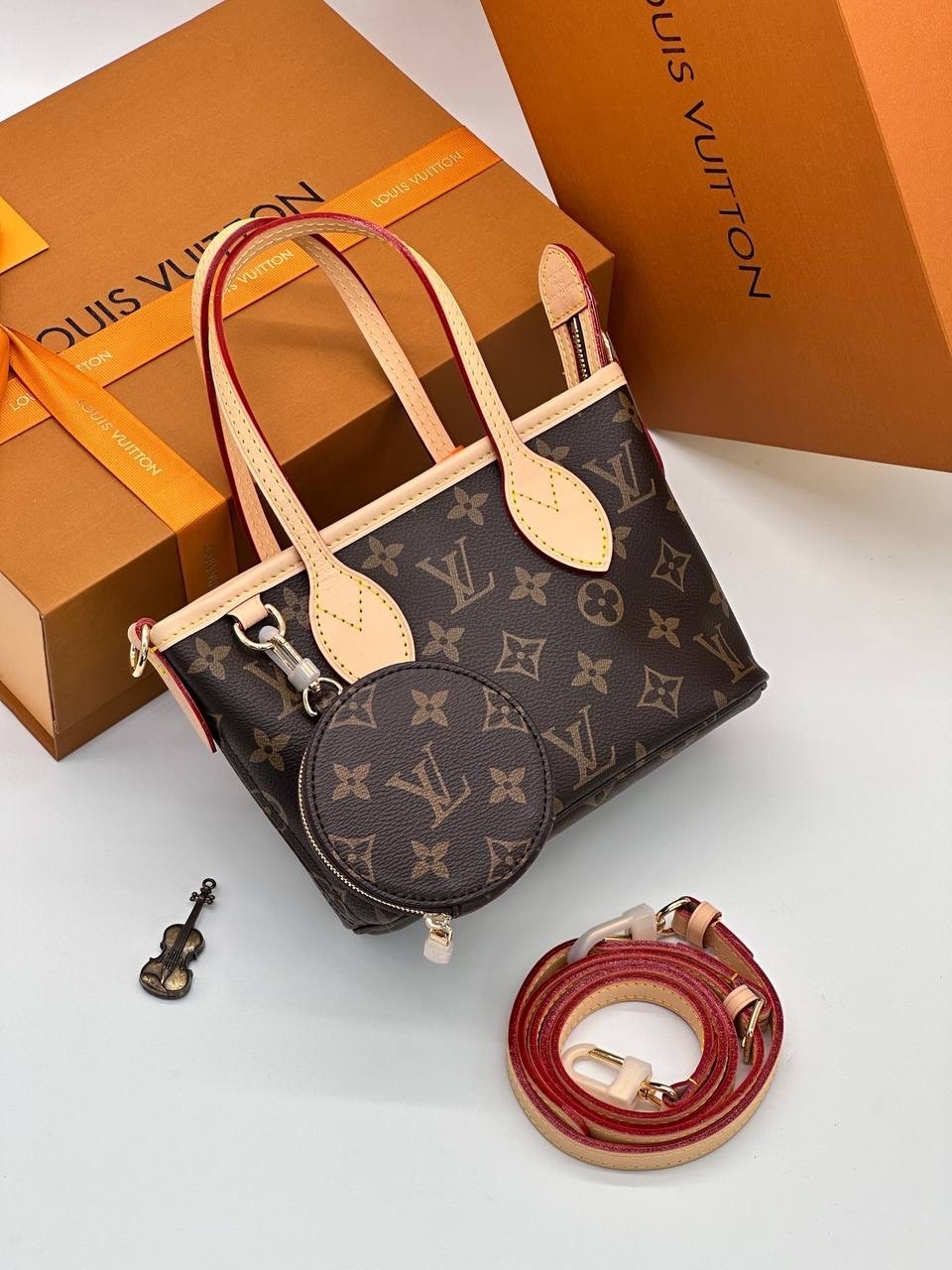 louis vuitton сумка на плечо,louis vuitton женская сумка,сумка луи виттон,сумки модные,сумкa louis vuitton