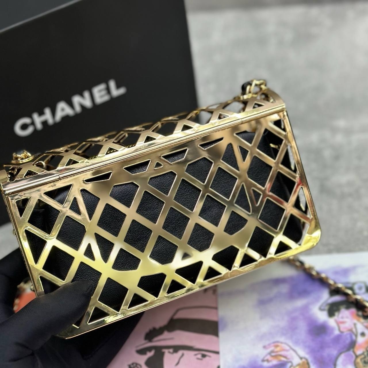 сумка женская chanel,сумка chanel,сумка шанель со значками,клатч chanel,сумочка шанель