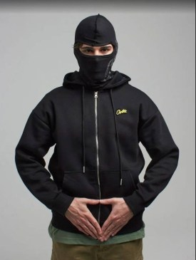 Свитер