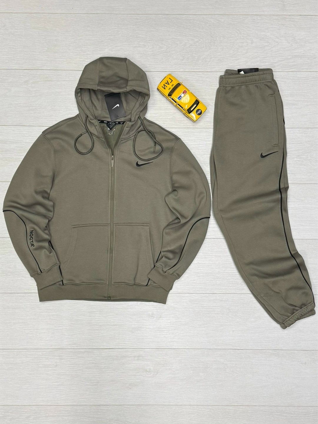 мужские спортивные костюмы,спортивные костюм,костюм nike мужской,спортивный костюм nike на флисе,спортивный мужской костюм nike