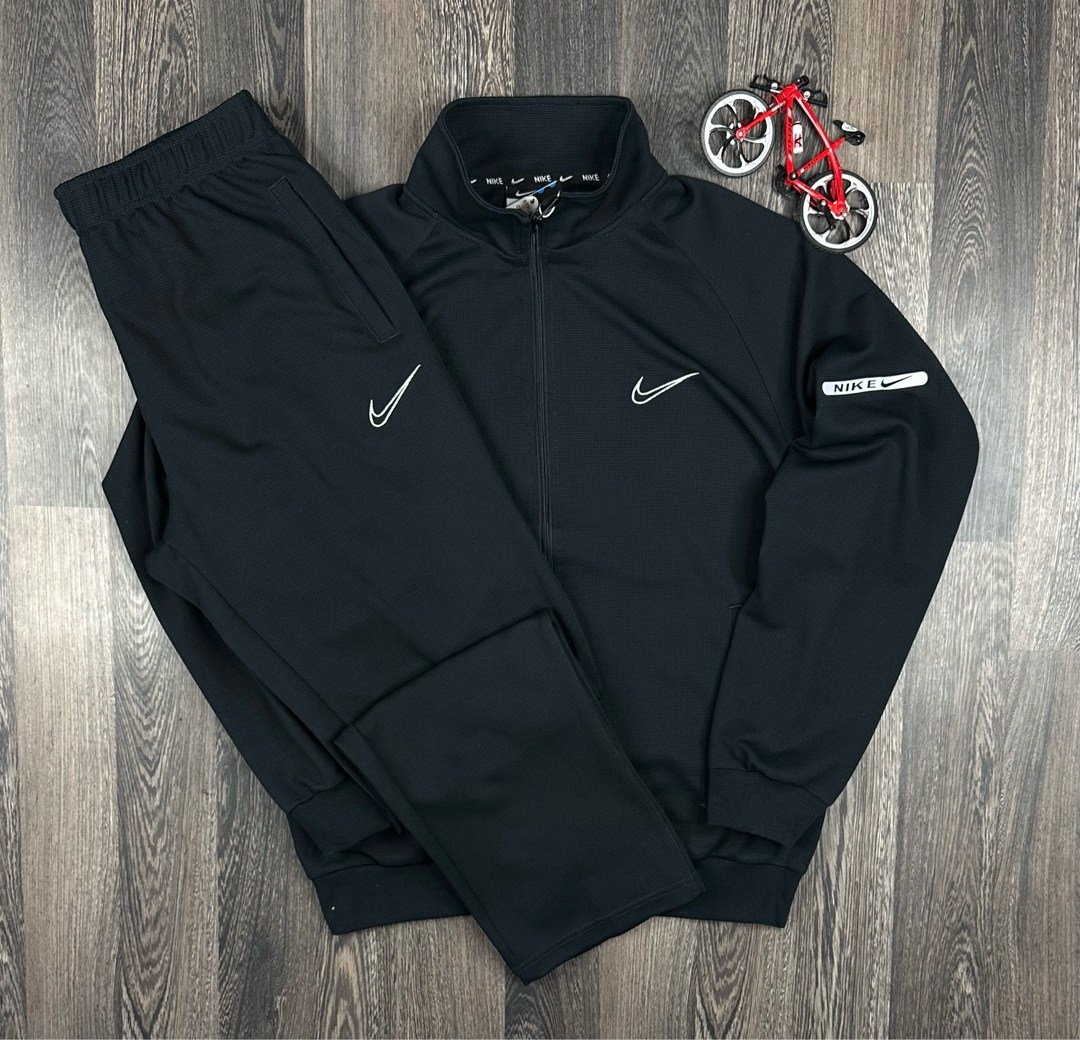 спортивный костюм nike мужской,костюм nike мужской,мужские спортивные костюмы,спортивные костюмы для мужчин,спортивные костюм