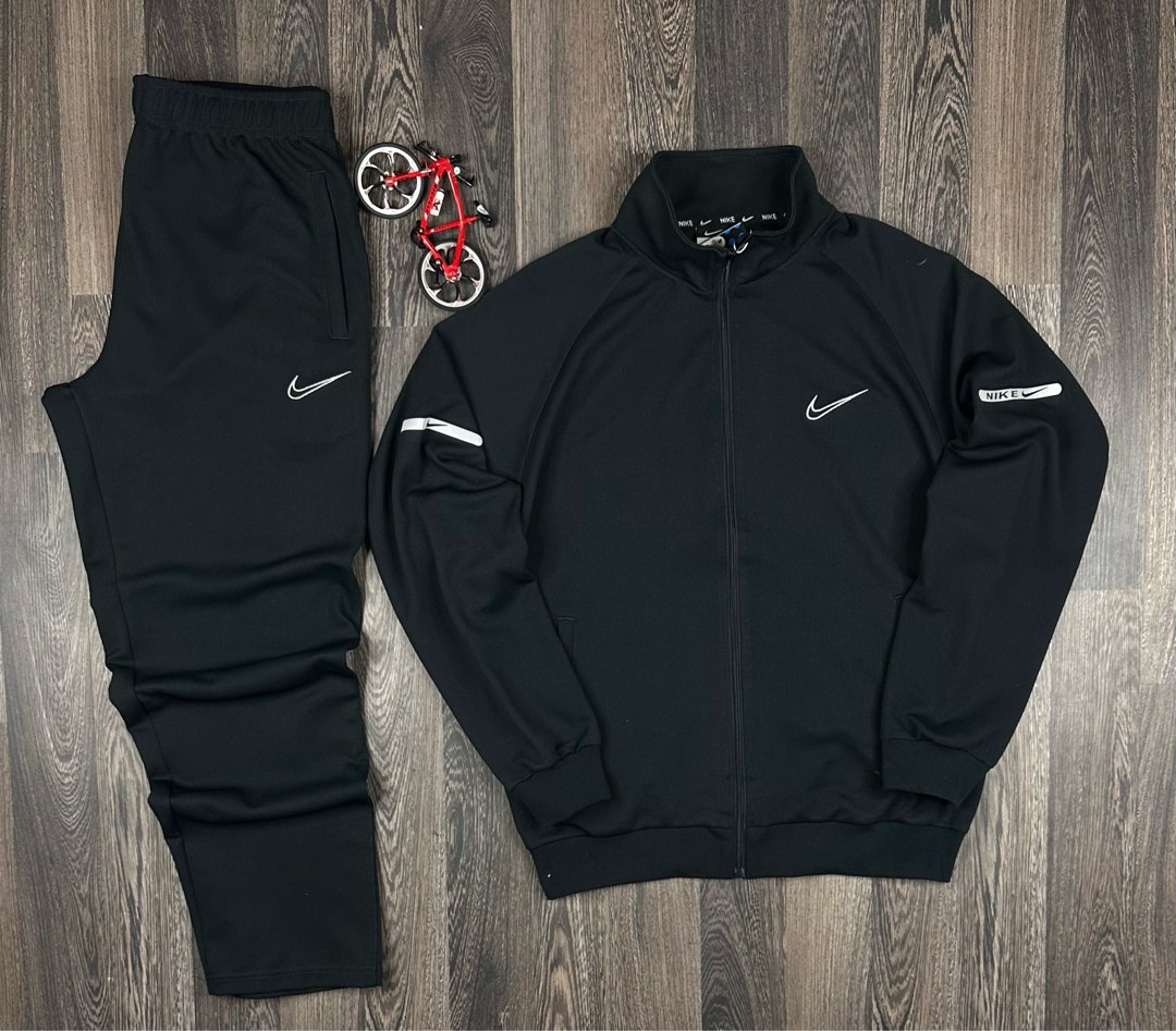 спортивный костюм nike мужской,костюм nike мужской,мужские спортивные костюмы,спортивные костюмы для мужчин,спортивные костюм