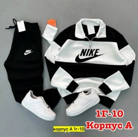 Костюм