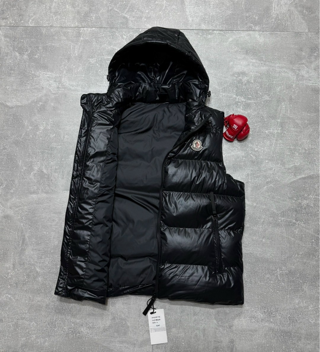 жилетка moncler мужская,жилетка moncler,жилет moncler,жилет монклер,жилетка монклер мужская
