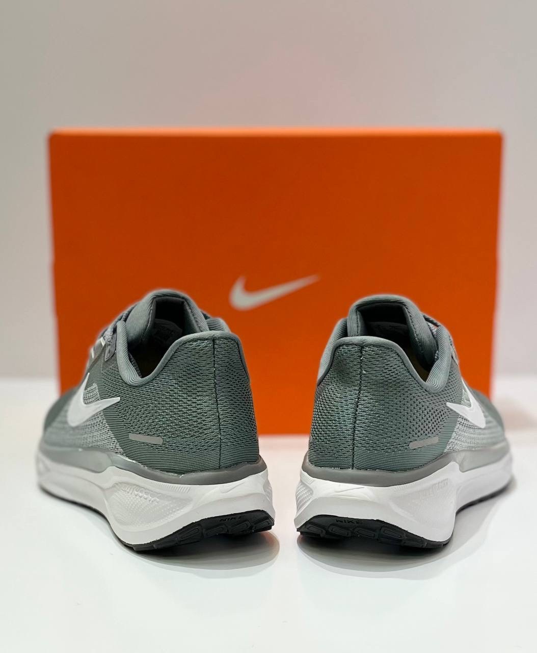 кроссовки nike air zoom vomero 13,кроссовки,кроссовки nike,кроссовки мужские женские,повседневные кроссовки