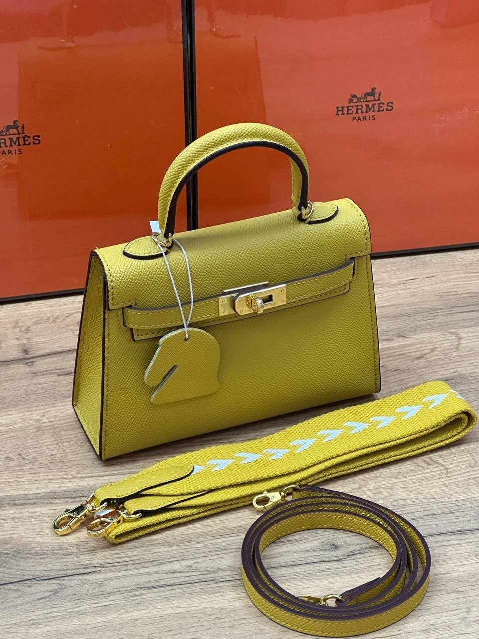 hermes сумка,женская сумка hermes,гермес сумка,сумка hermes kelly mini,hermes сумка на плечо