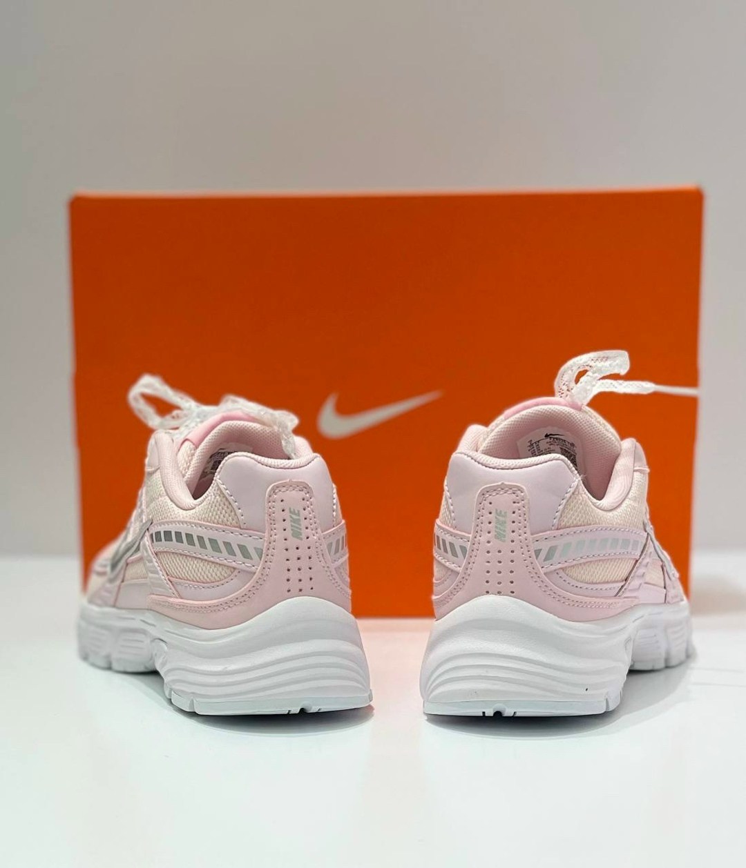 женские беговые кроссовки nike initiator,кроссовки женские nike,кроссовки nike initiator,кроссовки,nike initiator