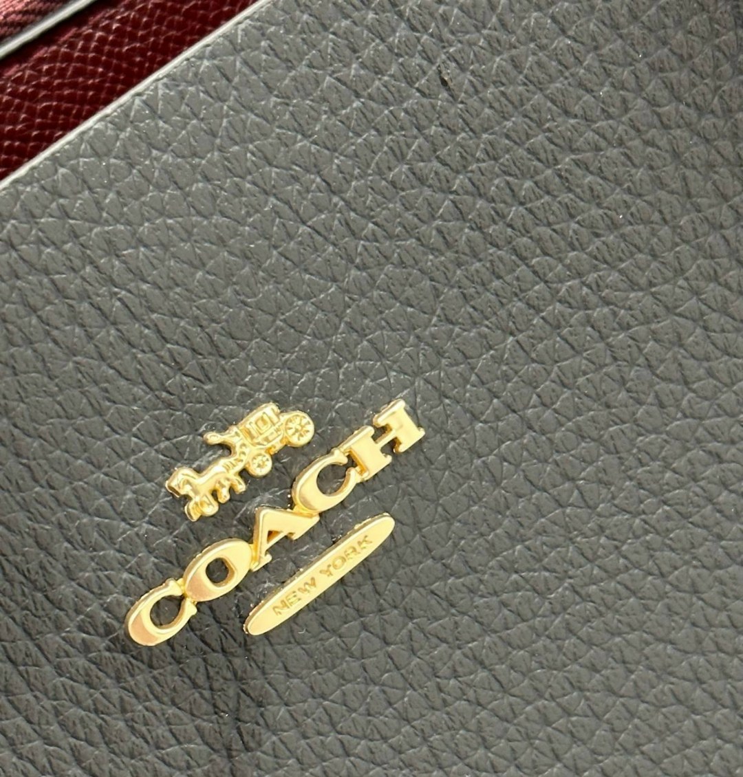 сумка тоут coach,женская сумка coach,сумка шоппер coach,стильная сумка,черная сумка