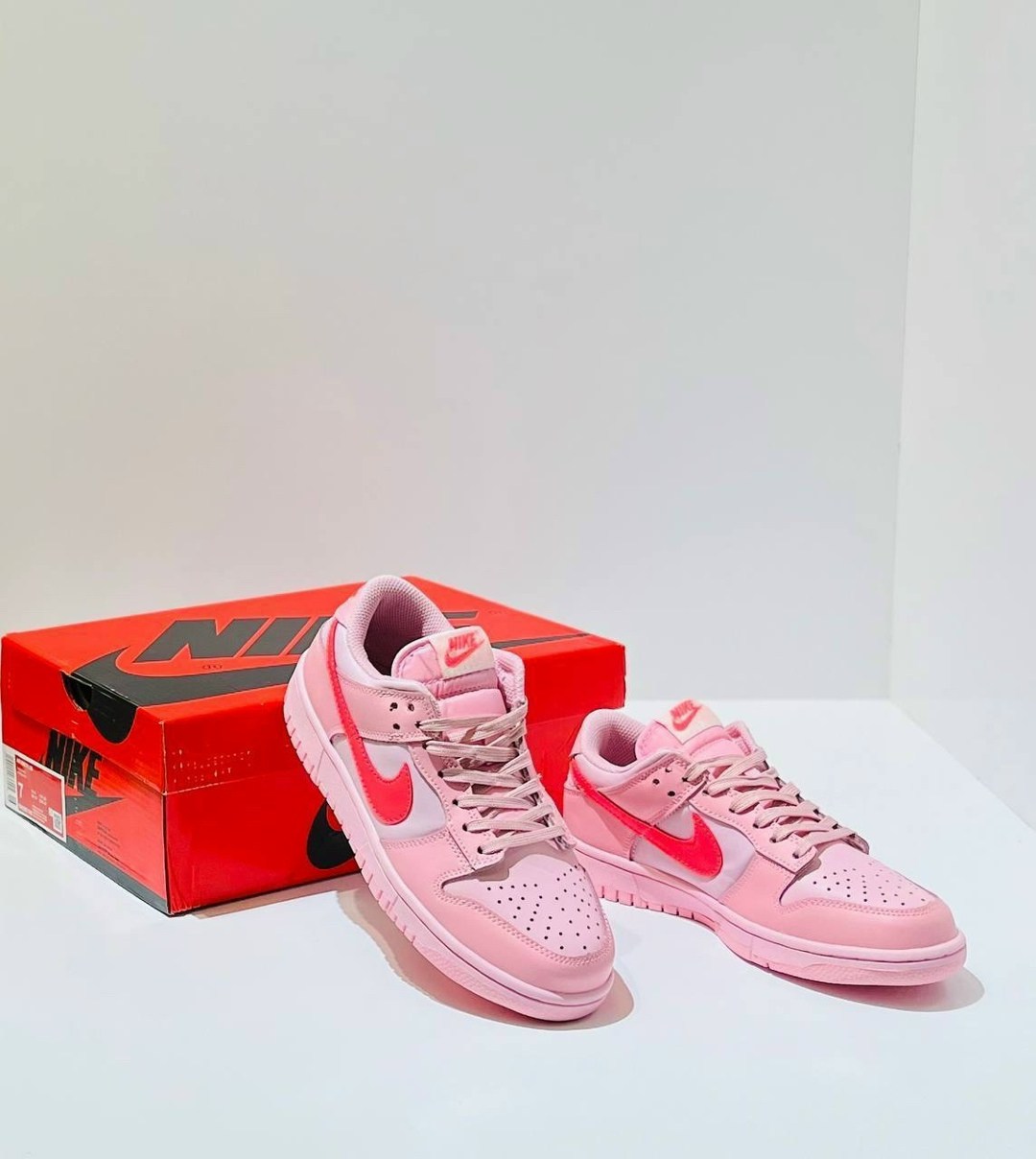 nike dunk low triple pink gs,nike dunk pink,nike dunk low,розовый nike,nike sb dunk low pink