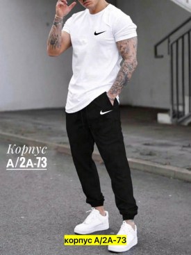Костюм