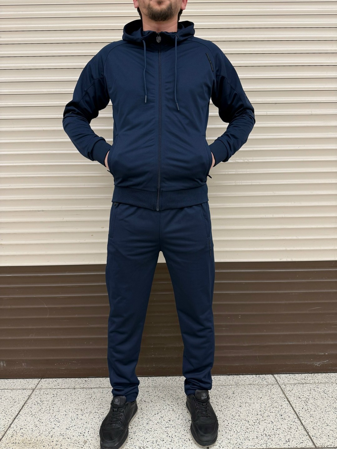 спортивный костюм,костюм мужской спортивный,спортивный костюм adidas,спортивный костюм мужской спортивный костюм,костюм спортивный adidas мужской