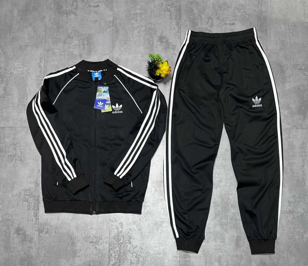мужской спортивный костюм adidas,спортивный костюм adidas,adidas спортивный костюм мужской черный 2026,мужские спортивные костюмы адидас,велюровый костюм мужской спортивный адидас