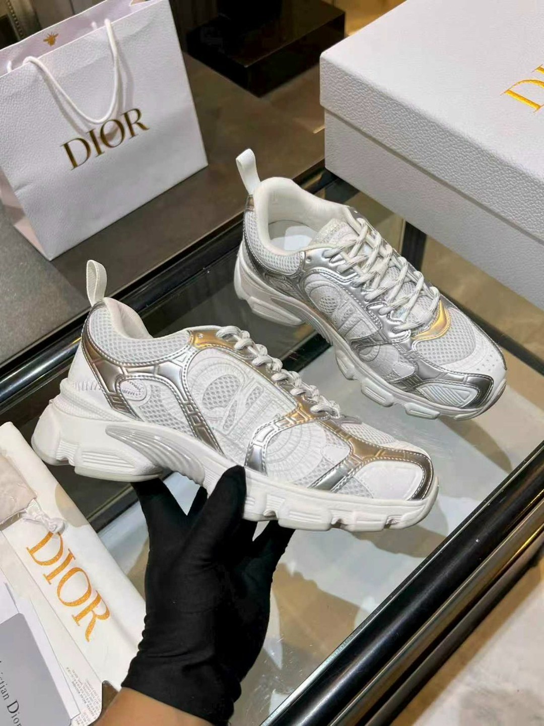 кроссовки dior,кроссовки christian dior,диор кроссовки,женские кроссовки,кроссовки dior женские