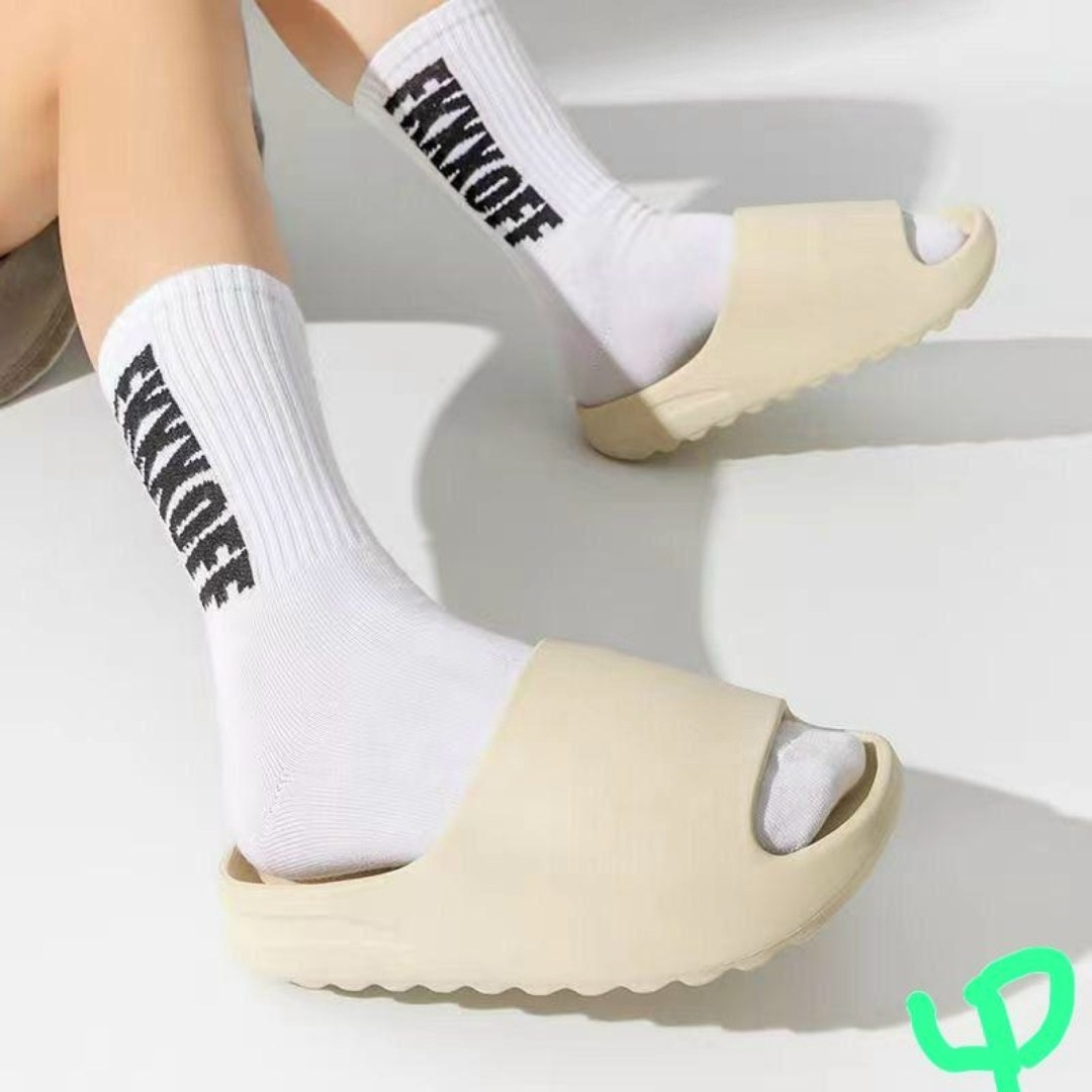 модные тапочки,летние тапочки,женские шлепанцы,шлепки yeezy slide,тапочки для дома