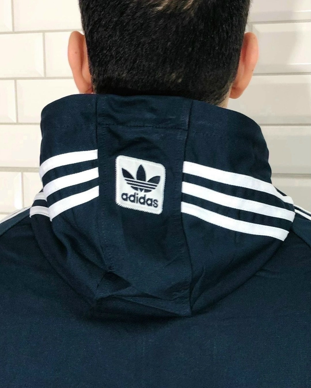 мужские спортивные костюмы,костюм спортивный adidas,спортивные костюм,мужской спортивный костюм adidas,костюм адидас