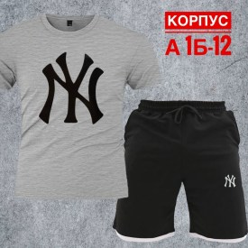 Костюм