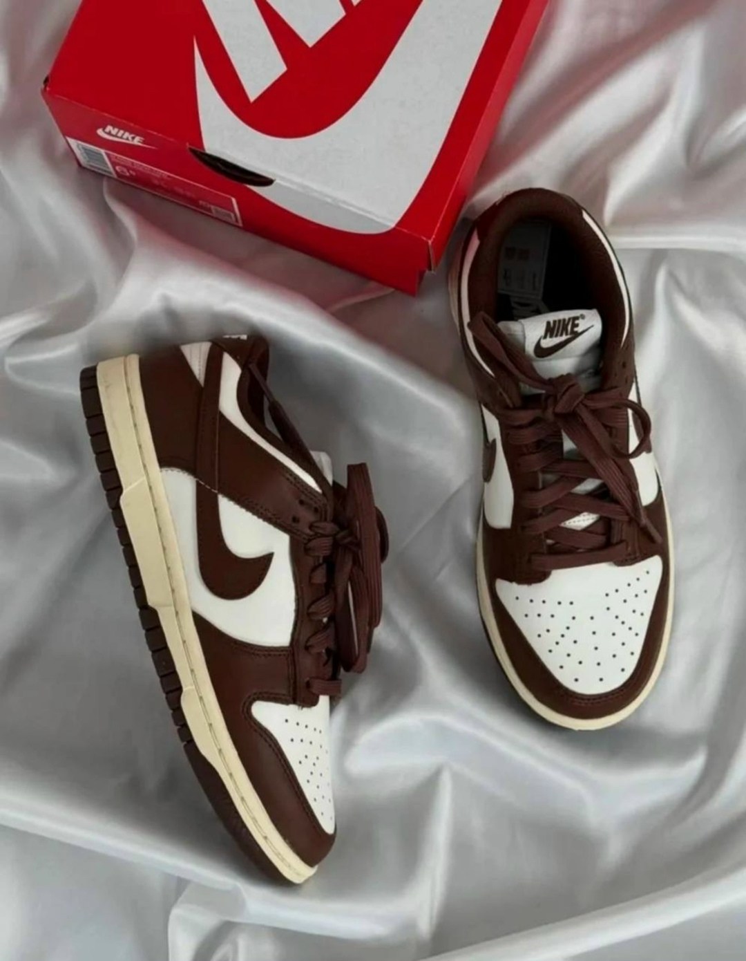трендовые кроссовки,nike sb dunk low кроссовки,кроссовки nike dunk low,коричневые кроссовки,кроссовки женские nike