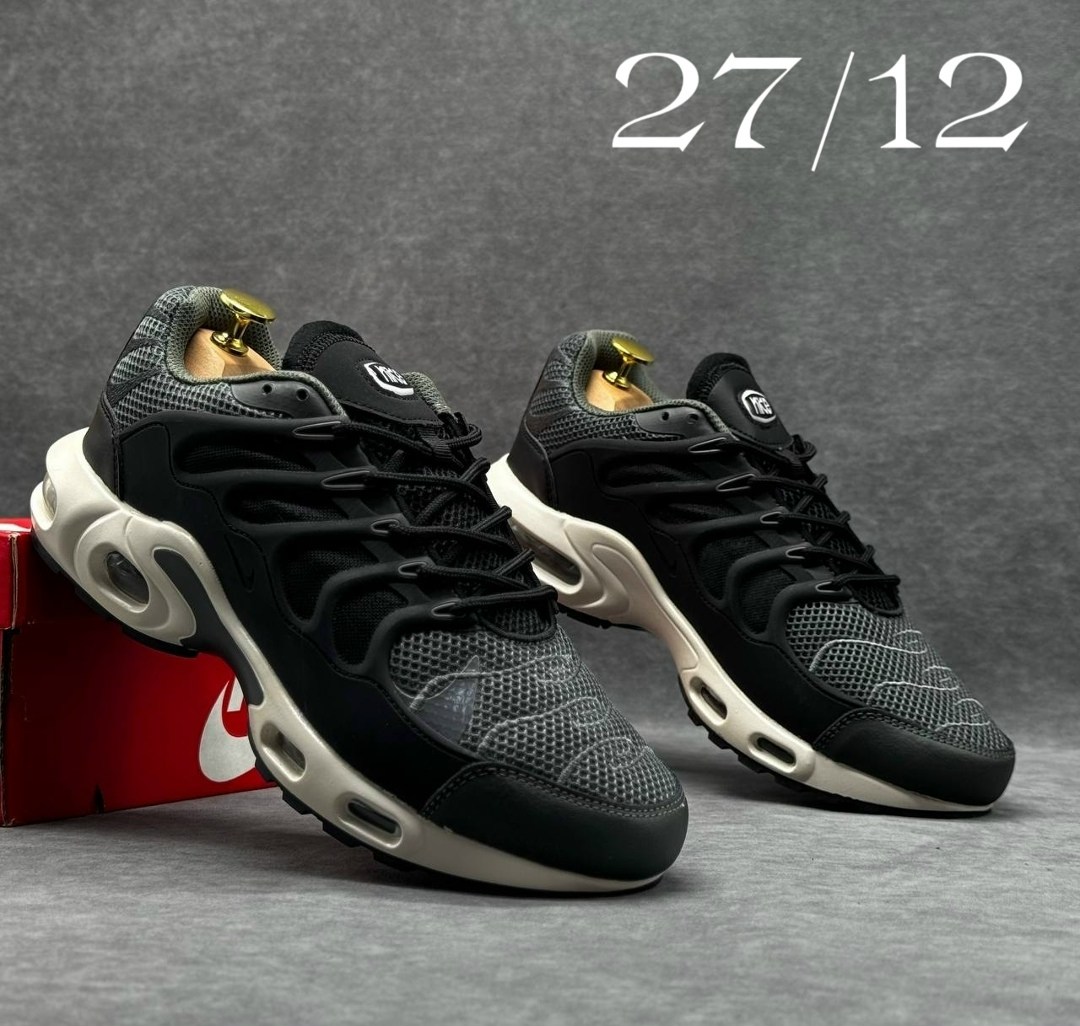 кроссовки nike air max tn plus,кроссовки для мужчин,кроссовки мужские nike air max tn plus,кроссовка мужской,