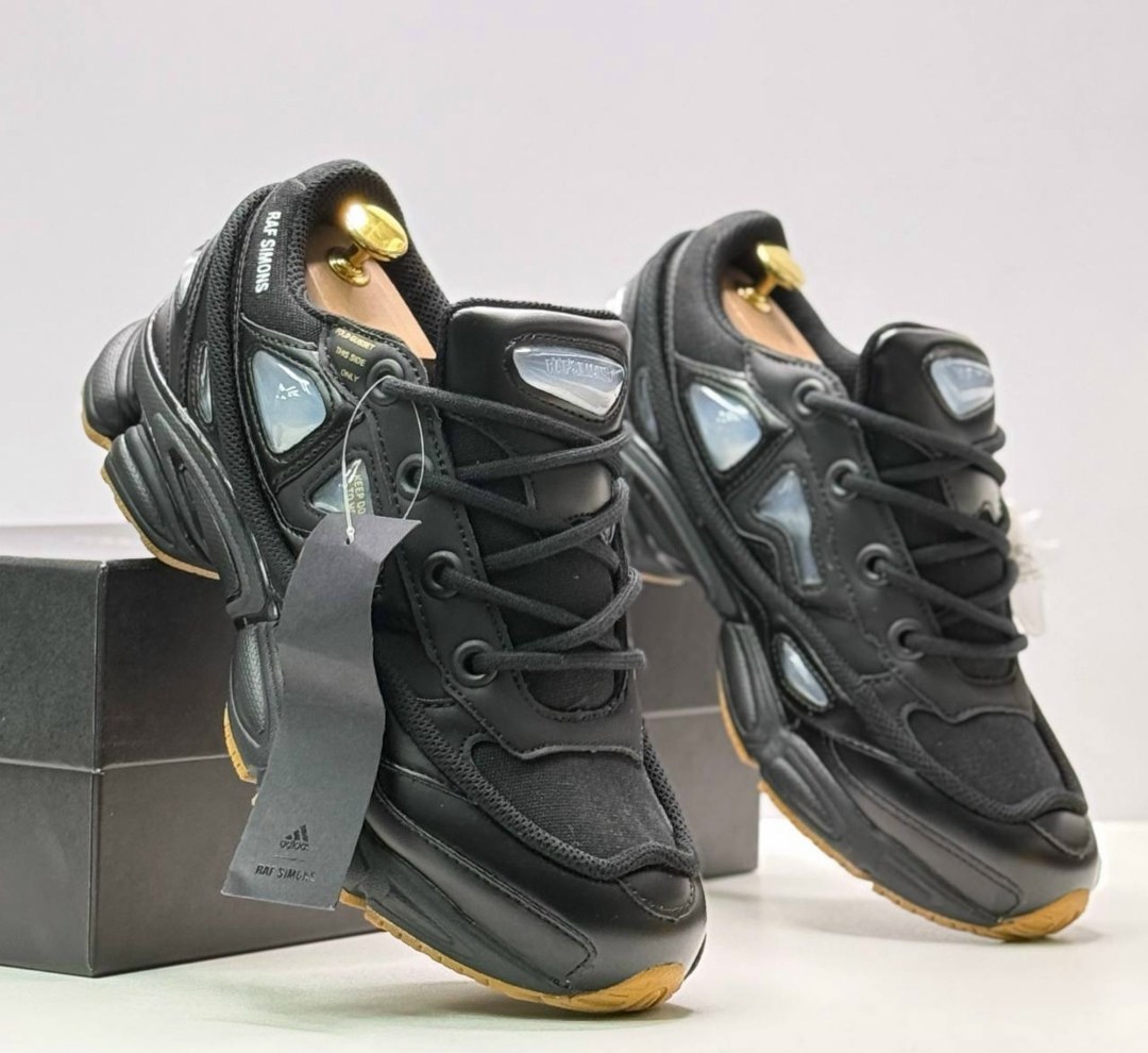 adidas raf simons ozweego,raf simons adidas ozweego 3,adidas raf simons ozweego bunny black,адидас раф симонс озвиго 2,raf simons x adidas ozweego bunny (core black)