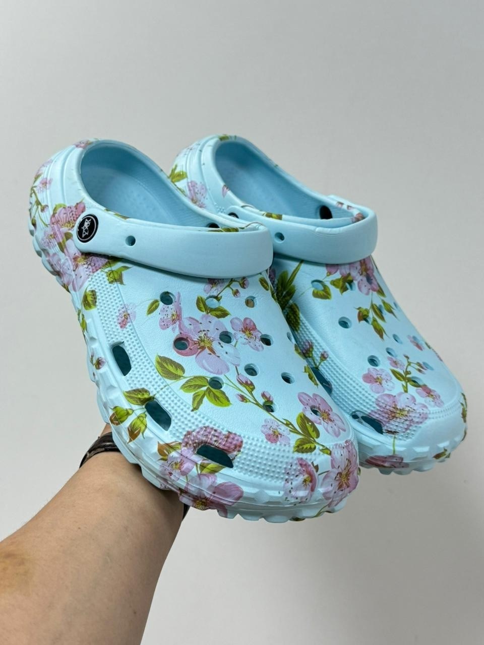 кроксы женские оригинальные официальный сайт,сабо crocs,crocs classic,crocs floral,crocs classic clog