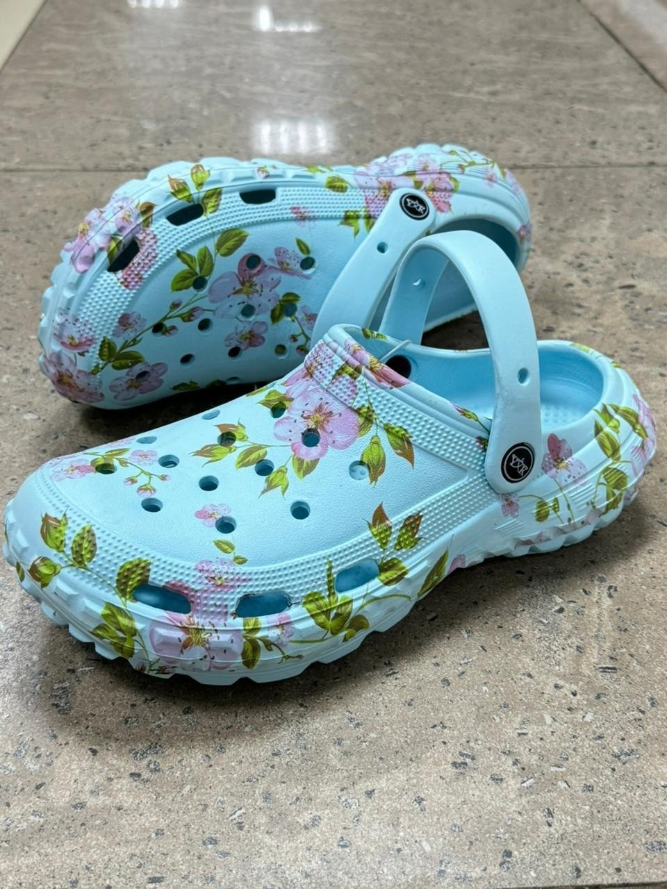 кроксы женские оригинальные официальный сайт,сабо crocs,crocs classic,crocs floral,crocs classic clog