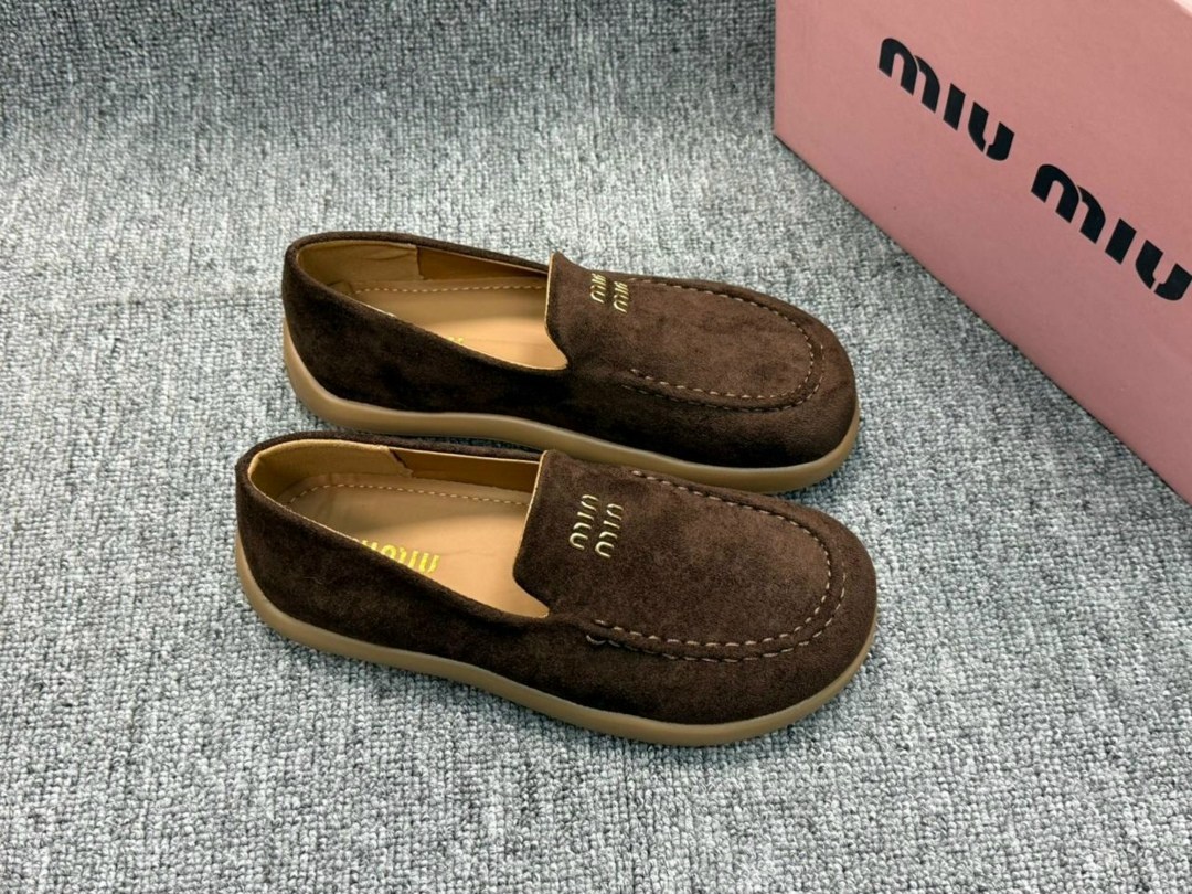 женские кожаные лоферы miu miu коричневые,женские кожаные лоферы miu miu коричневые lm-22527,лоферы miu miu,,женская  miu miu