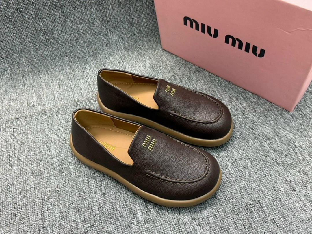 женские кожаные лоферы miu miu коричневые,женские кожаные лоферы miu miu коричневые lm-22527,лоферы miu miu,,женская  miu miu