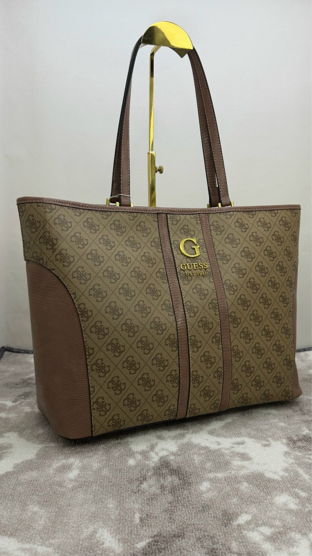сумка guess,сумка шоппер guess,женская сумка guess,guess guess,guess сумка тоут