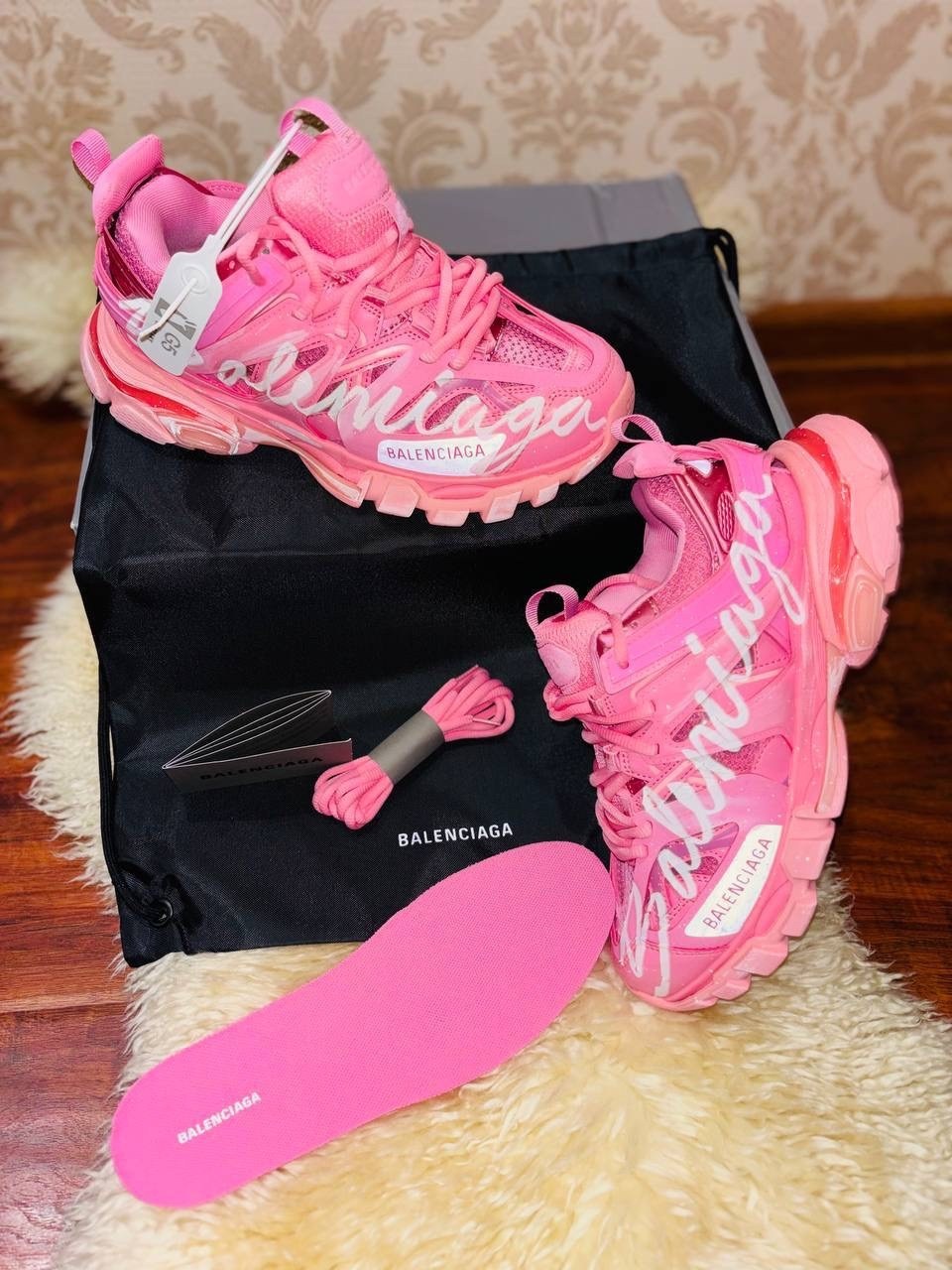 женские кроссовки balenciaga,кроссовки balenciaga,pink track balenciaga sneakers,кроссовки balenciaga track,pink balenciaga track