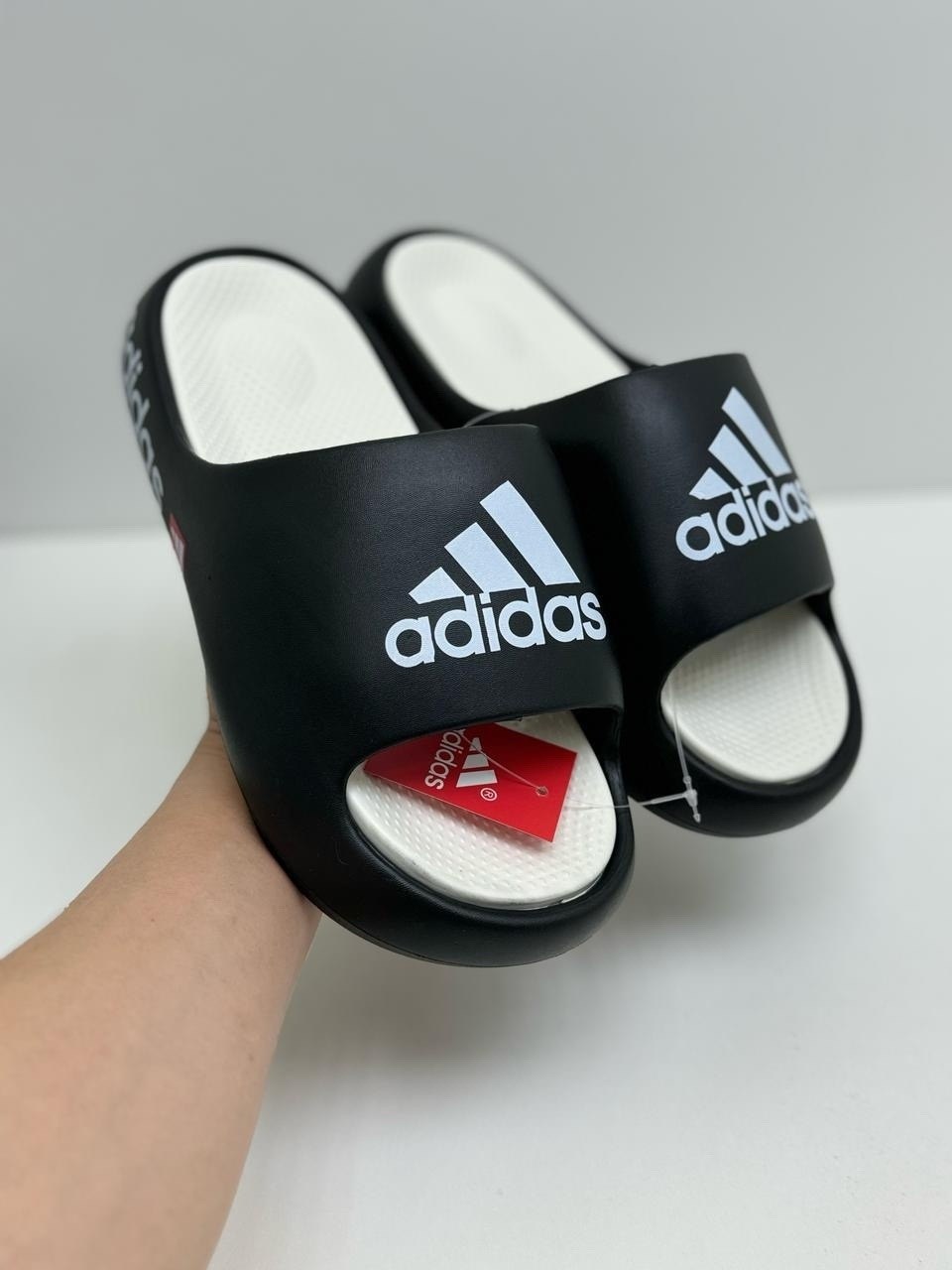 шлепанцы adidas,adidas сланцы,шлепки adidas,шлепанцы летние adidas,сланцы мужские adidas