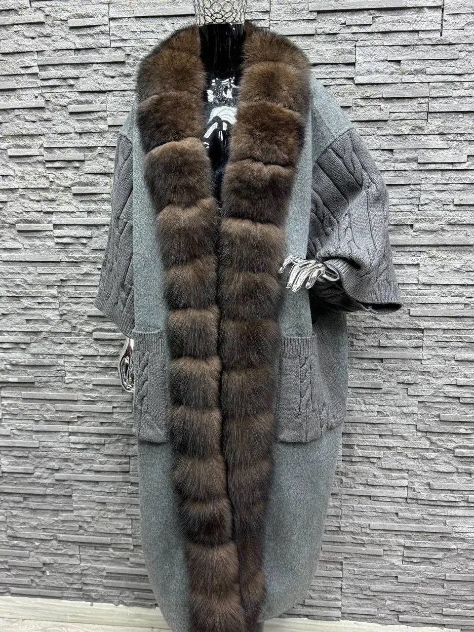 кардиган с мехом песца,кардиган с мехом,длинный кардиган с мехом,пальто с мехом,меховой кардиган