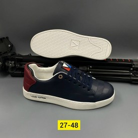 Кроссовки