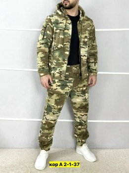 Костюм