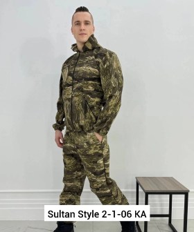 Костюм