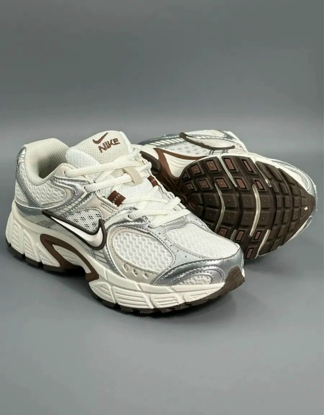 кроссовки nike,женские кроссовки nike v5 rnr white/brown,женские повседневные кроссовки nike v5 rnr,кроссовки спортивные nike,кроссовки nike zoom vomero 5