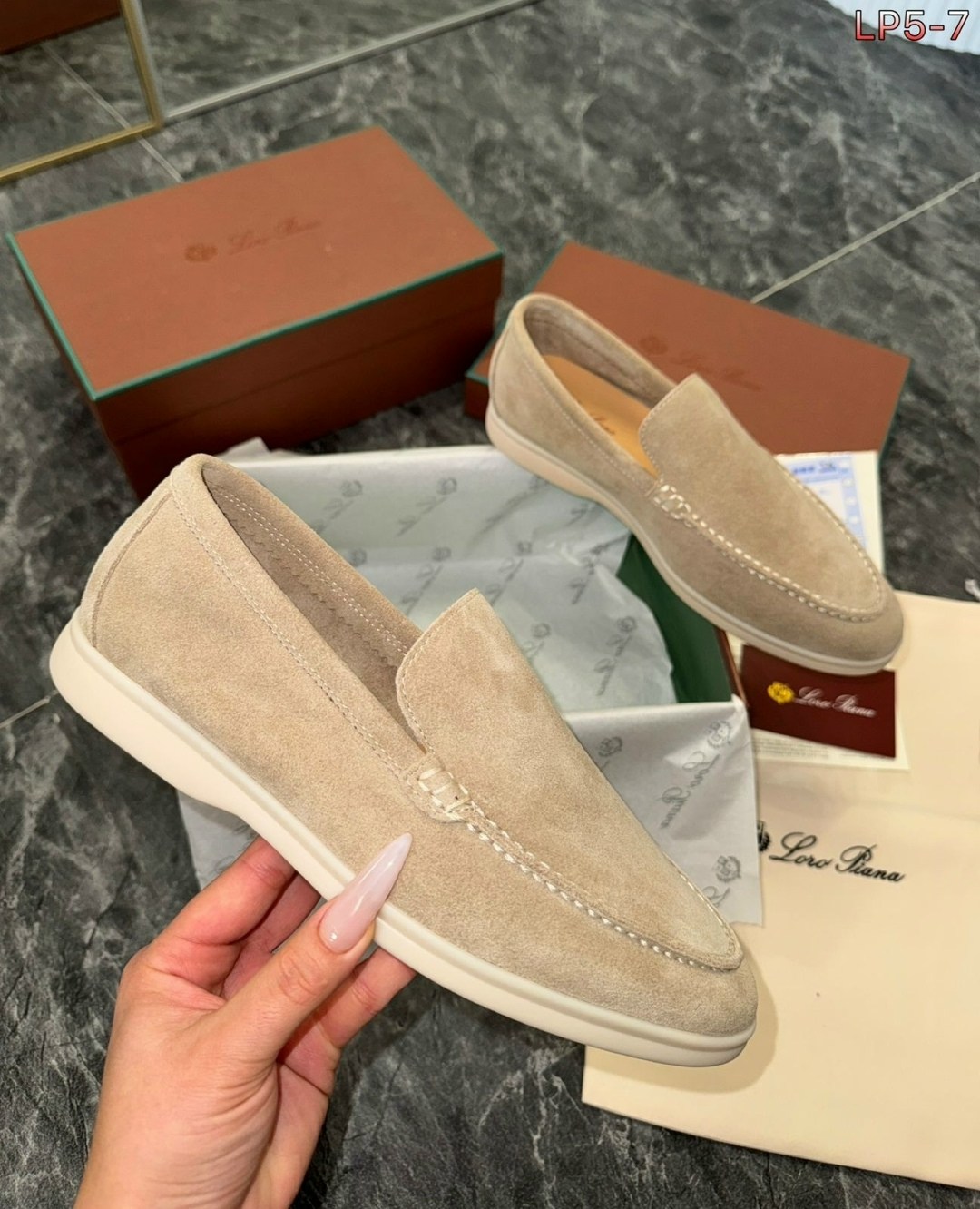 лоферы женские loro piana,лоферы loro piana,лоферы из натуральной замши loro piana premium shoes,лоферы loro piana светло-бежевый 40 ru (25.5cm),замшевые лоферы loro piana