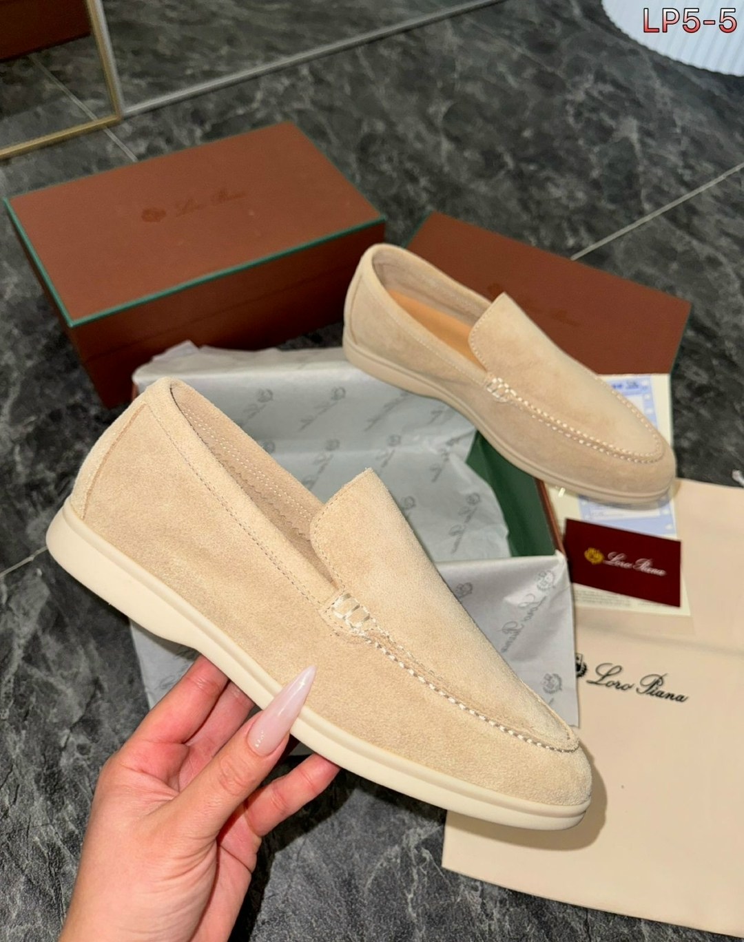 лоферы женские loro piana,лоферы loro piana,лоферы из натуральной замши loro piana premium shoes,лоферы loro piana светло-бежевый 40 ru (25.5cm),замшевые лоферы loro piana
