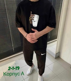 Костюм