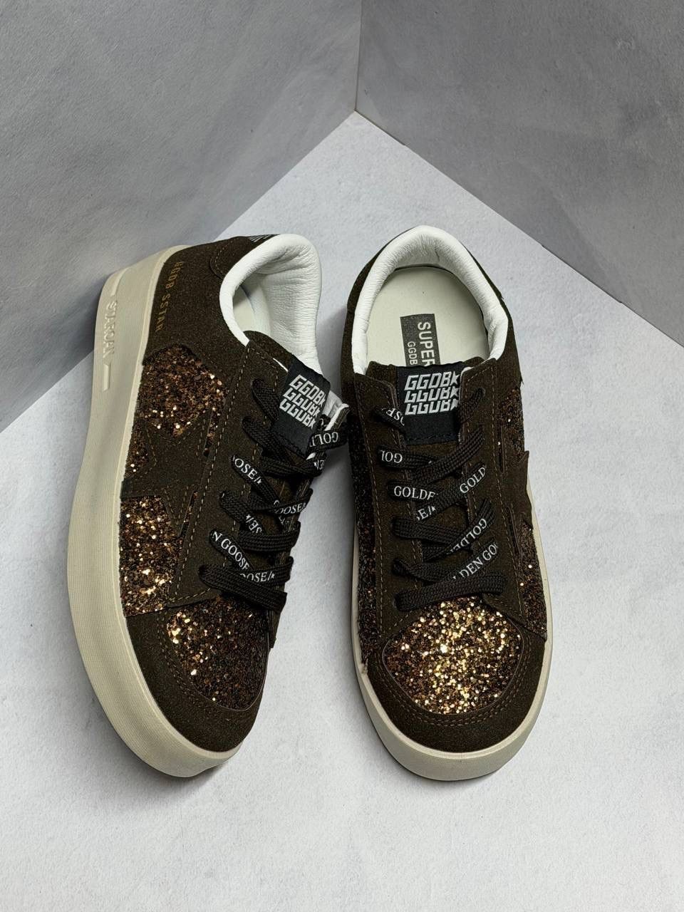 golden goose black glitter hi star sneakers,голден гус кеды черные,кеды golden goose,black glitter golden goose sneakers,golden goose femme sneakers ball star black glitter