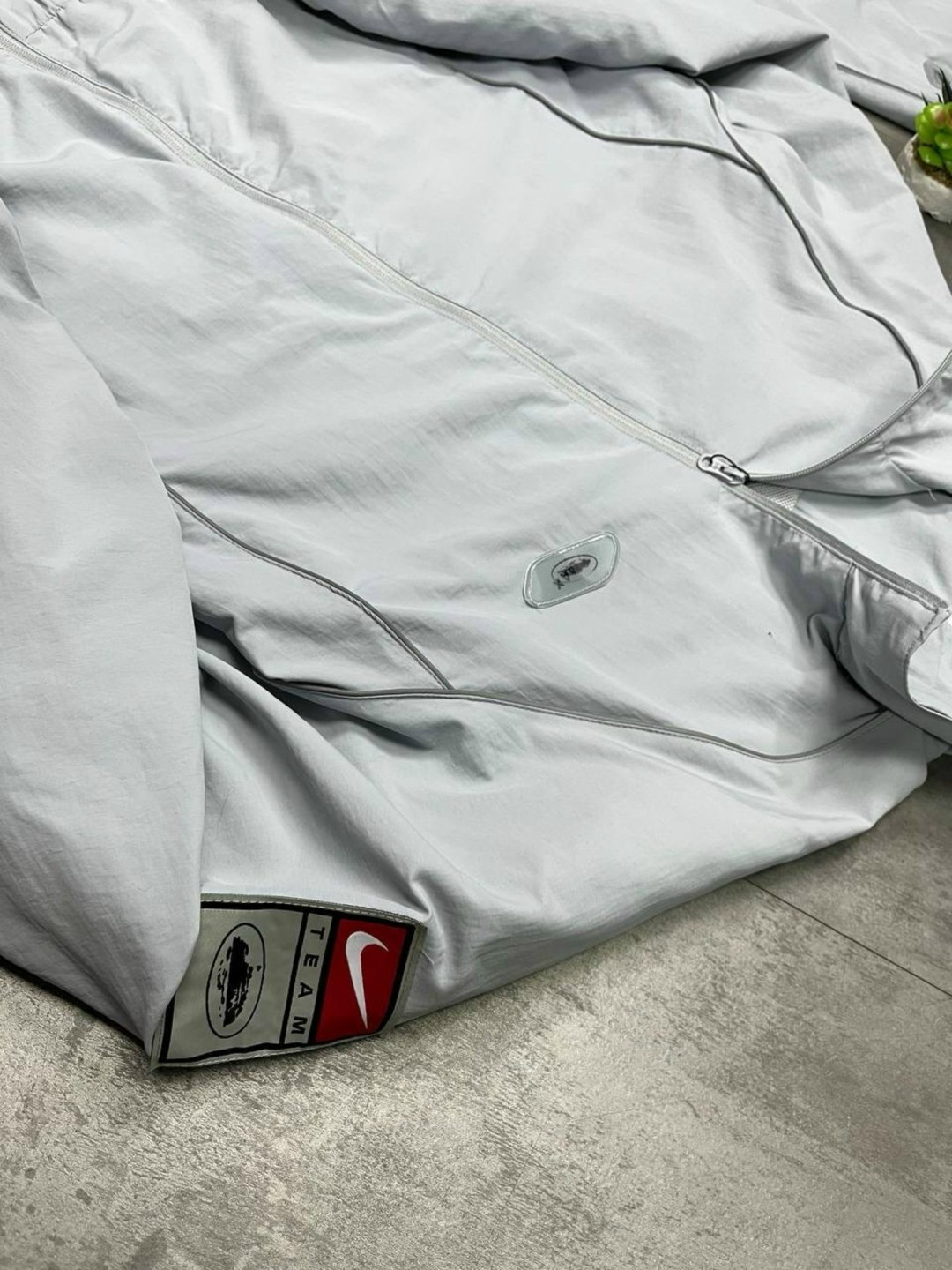 nike ветровка,куртка nike,куртка с капюшоном,куртка,куртка ветровка