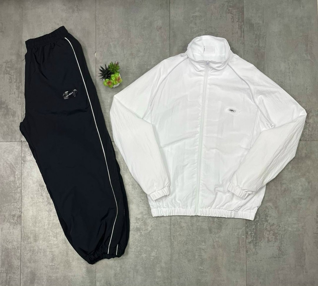 nike ветровка,куртка nike,куртка с капюшоном,куртка,куртка ветровка