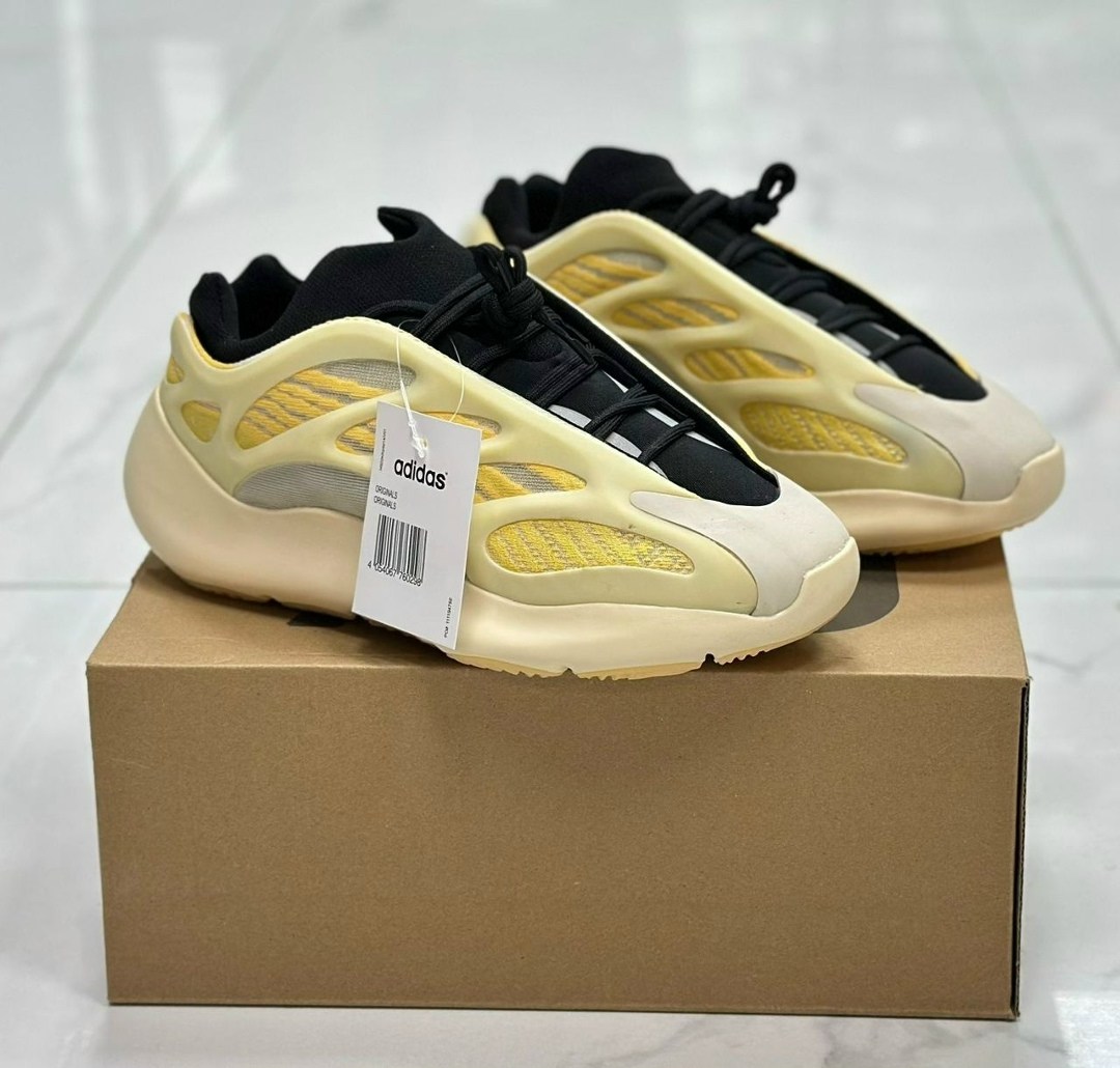 adidas yeezy boost 700 v 3,кроссовки adidas yeezy boost 700,кроссовки adidas yeezy boost 700 v3,adidas yeezy 700,adidas yeezy boost 700