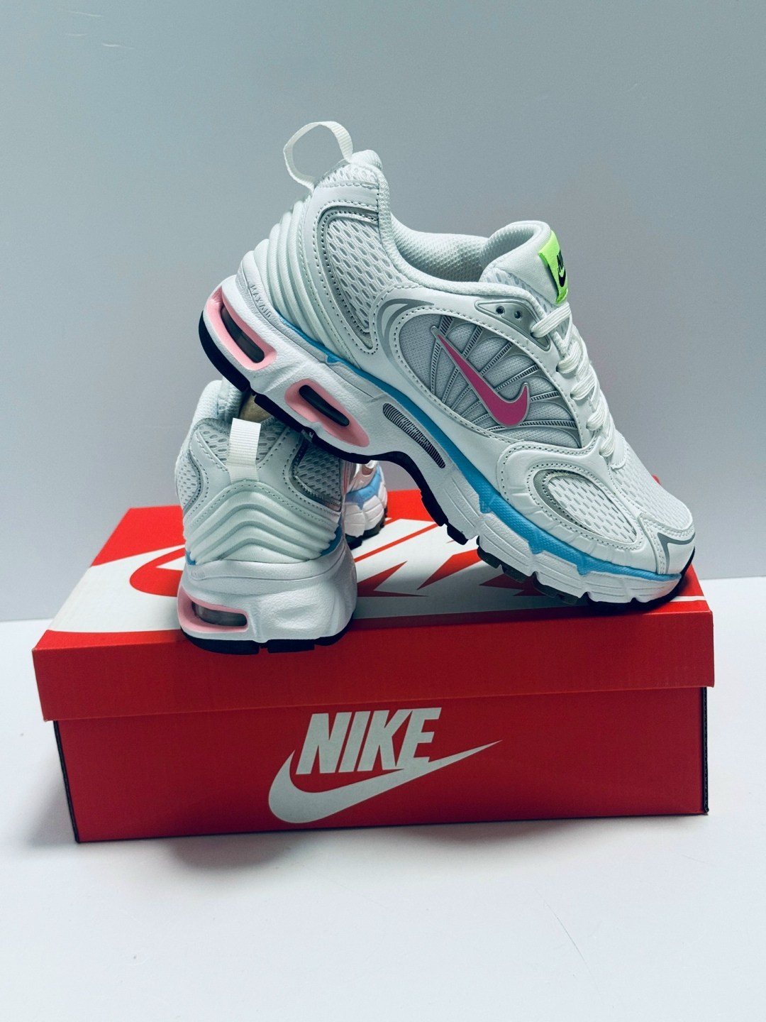 кроссовки nike air max moto 2k,air max moto 2k кроссовки белый nike,кроссовки найк air max moto 2k,кроссовки nike,кроссовки