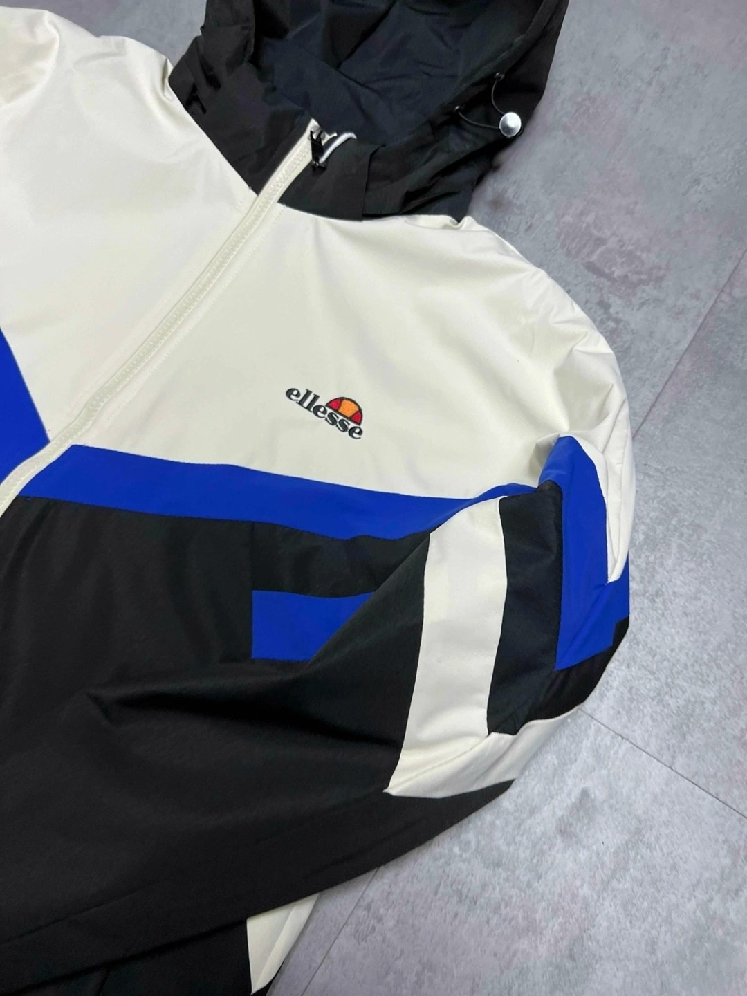 ветровка ellesse,ellesse куртка,ветровка ellesse мужская mattar,куртка бомбер,спортивная куртка